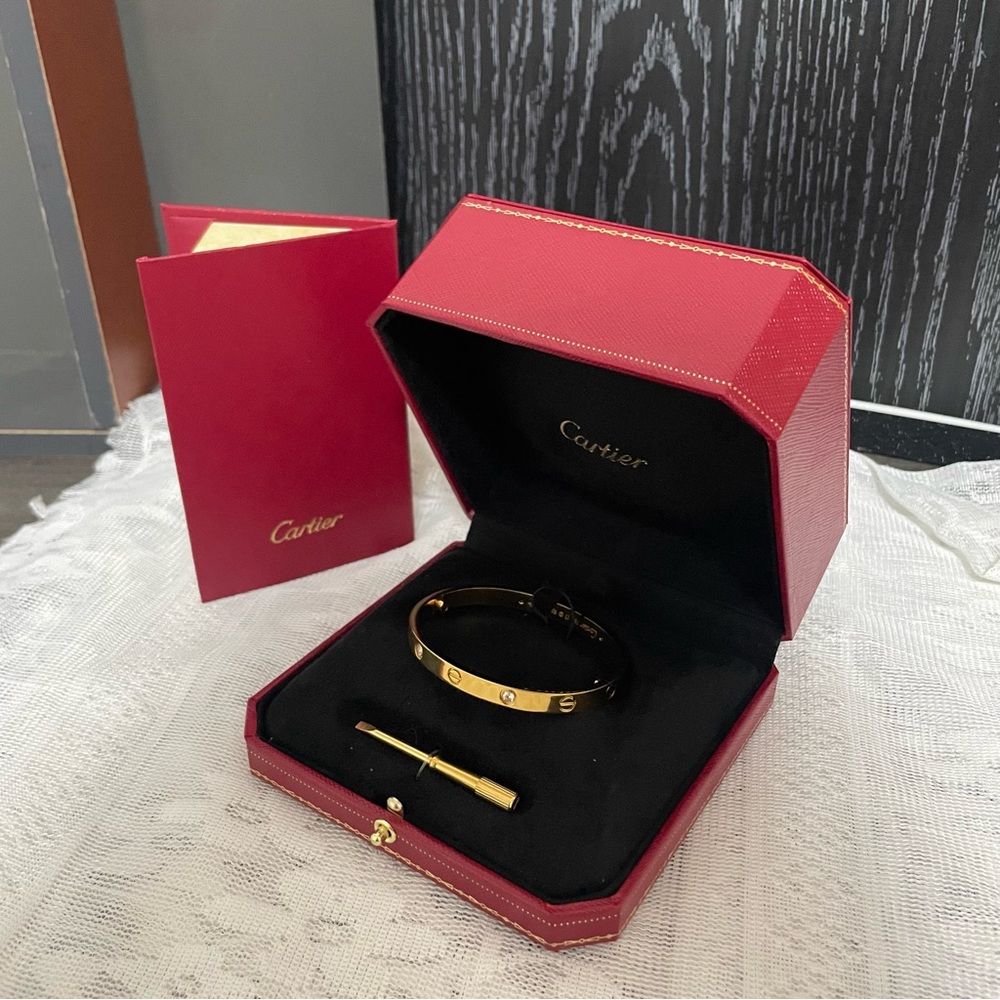 Women’s Cartier Bracelet with Box